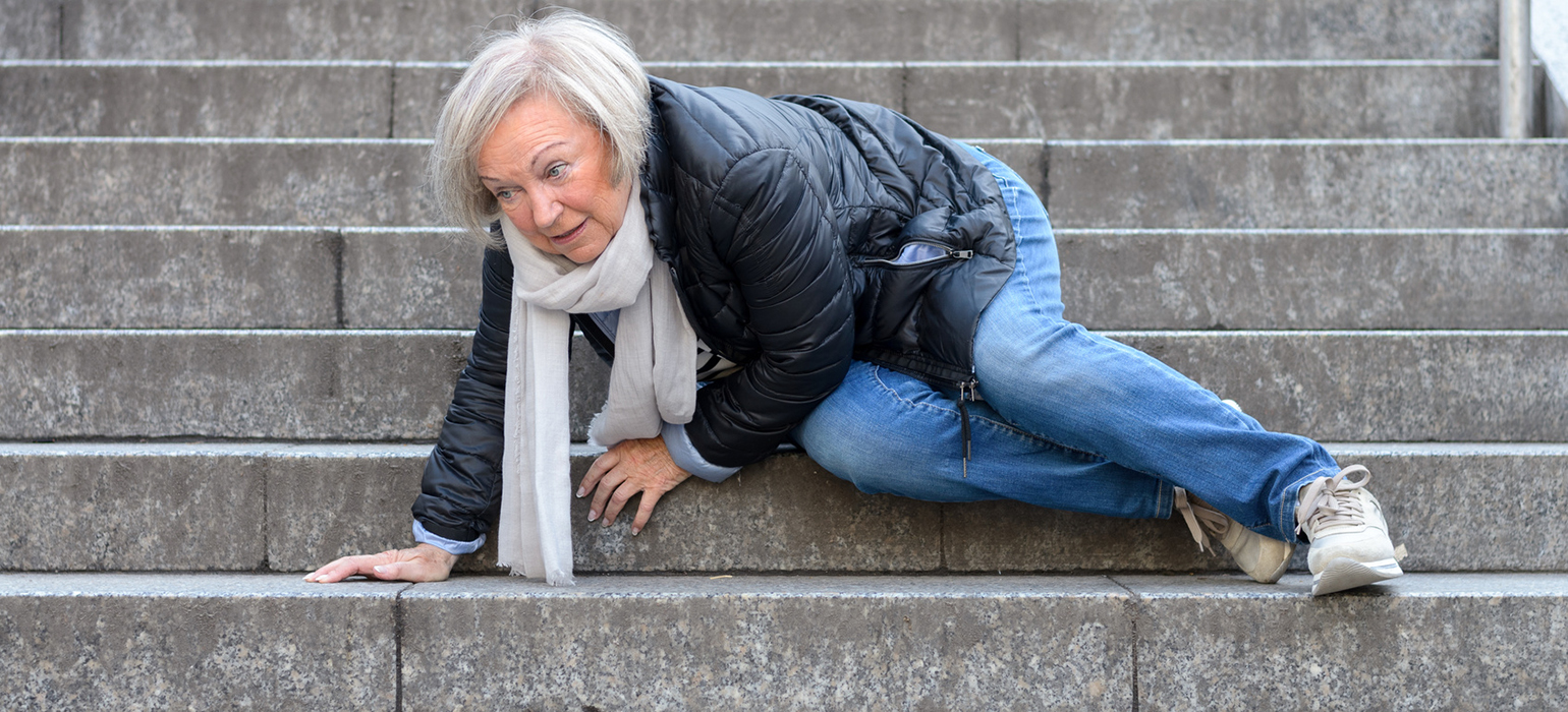 Sturzprophylaxe / Sturzprävention » Stürze im Alter vermeiden | pflege.de